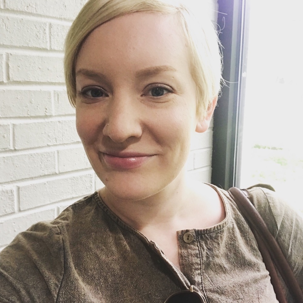 Meet your Posher, Elizabeth